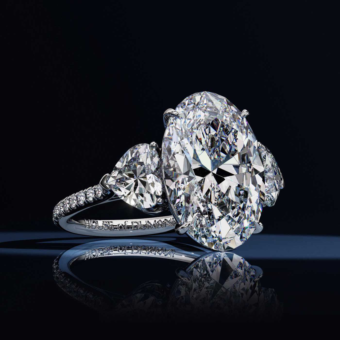 Oval shape diamond ring – high jewellery collection